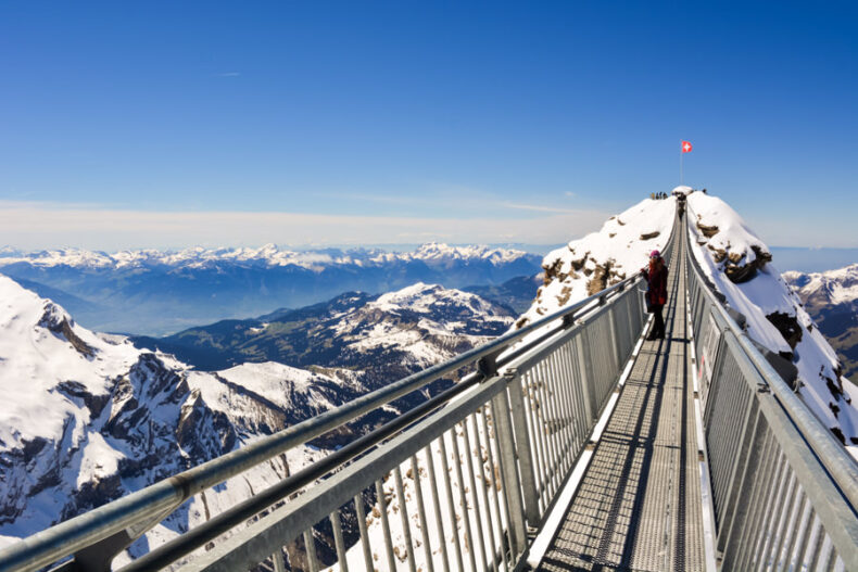 Peak Walk Glacier 3000