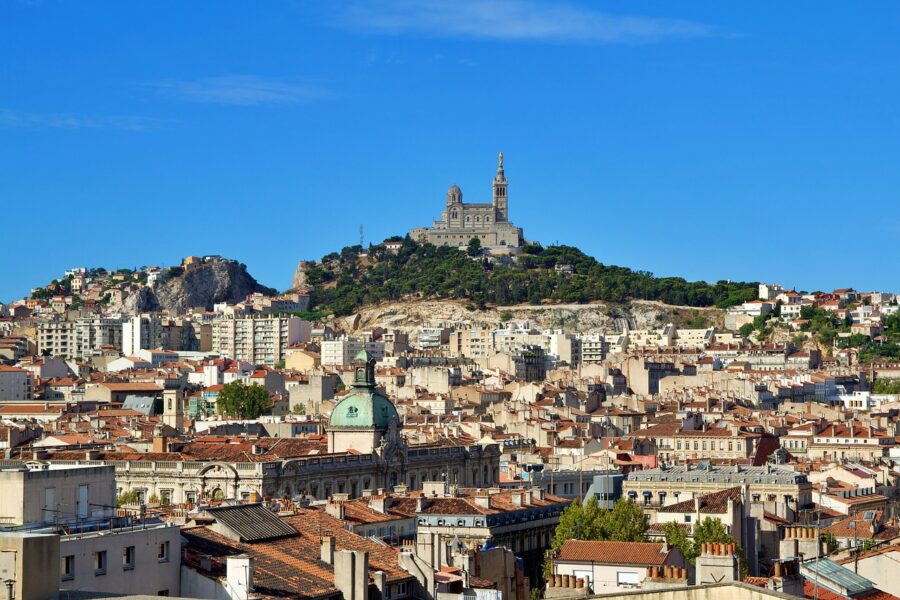 Que ramener de Marseille Notre-Dame de la garde souvenirs