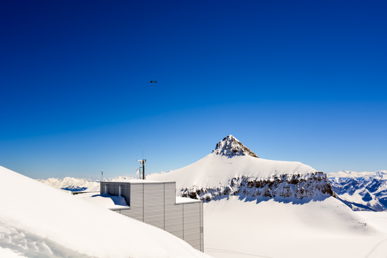 Peak Walk Glacier 3000