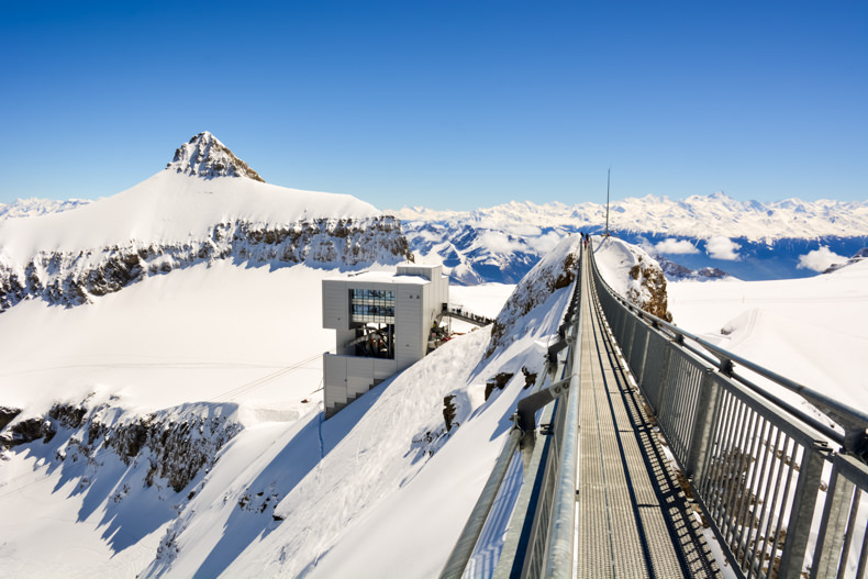 Peak Walk Glacier 3000