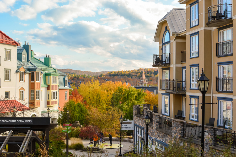 Tremblant village automne